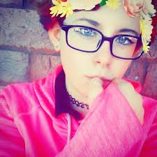 Rhiannon Hearn (@2312a9446df54d2)