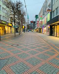 Very friendly staff definitely on my back to 🇬🇧 i will book room again. Ge City Gelsenkirchen City Zieht An