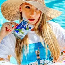 “My success is largely due to the unique relationship I share with my  fans,” says Instagram Star AJ Applegate