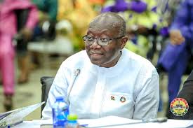 Ofori-Atta: Ghana Prosecutor Threatens Interpol Red Notice? - Imagen principal del artículo