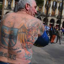 Watch the latest videos from man city, full match replays, extended highlights, coaches interviews, players interviews, behind the scenes and more! Neues Logo Manchester City Will Fans Tattooentfernungen Zahlen