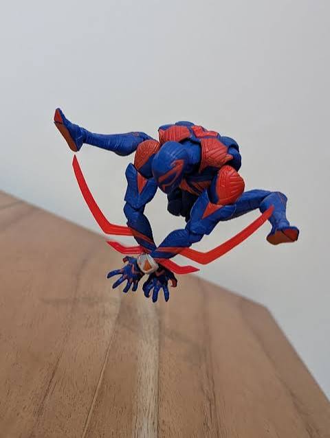 Mua bán (NEW) CT TOYS SPIDER MAN 2099 BL