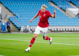 Oct 11 2020 Soccer S Hottest Young Striker Scored The 8th Hat Trick Of His Career To Put Him In Touching Distance Of Some Of Th Soccer Striker World Football