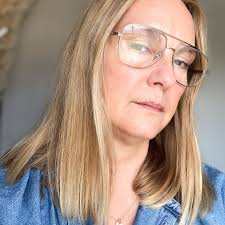 Sandie's routine for a 'no make-up' make-up look.