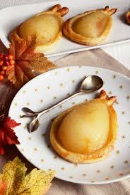 Feuilletes Poire Chocolat Jolis Et Gourmands Recette Poire Au Chocolat Recettes De Cuisine Gateau Au Poire
