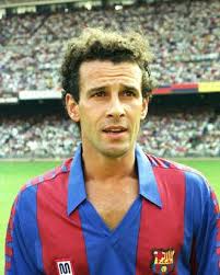 Fue un grandísimo jugador en el campo pero fuera de él, vivió un infierno  que casi acaba con su vida