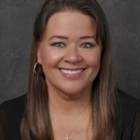 Shannon Dove's Instagram, Twitter & Facebook