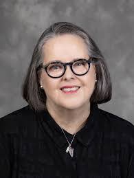 Donna Llanes's Instagram, Twitter & Facebook