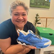 dicaroheals so honored and humbled to make these for Cam. hope she  dominates the court this weekend!!! thank you and her for being there for  us!!!! @glam_stateofmind @_techniquelab_ @peoplemakingprogress @realsway  @swaysuniverse @swayinthemorning @