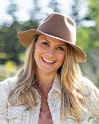 Naomi Hansen Hybrid Book Launch with host Ashlyn George