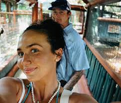 Paris Knowles's Instagram, Twitter & Facebook