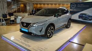 2021 nissan qashqai, otomobil üreticisinin tamamen yeni elektrikli suv'sinin tüm modellerini ve fiyatlandırma ayrıntılarını yayınlamasıyla i̇ngiltere pazarında satışa sunuldu. To Neo Nissan Qashqai Katef8ase Sthn Ellada Deite Times Kai E3oplismo Prwtes Fwtografies Sthn Ellhnikh Antiproswpeia Gocar Gr Goforward