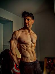 Mine is on the 18th of May. Happy birthday to us @nate.k.weir ❤️