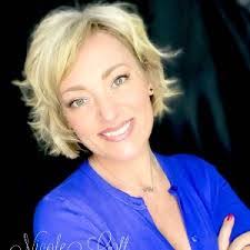 Tracy Tomer's Instagram, Twitter & Facebook