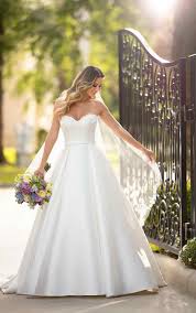 Simple And Sleek Wedding Gown Stella York Wedding Dresses 6763 Wedding Dresses Strapless Ball Gown Wedding Dress Stella York Wedding Dress