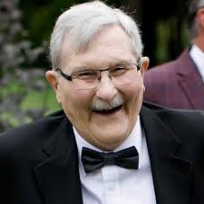 Contributions to the tribute of David Niznik