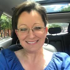 Ellie Starr (@restarr)