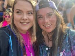 Rivka Roth's Instagram, Twitter & Facebook