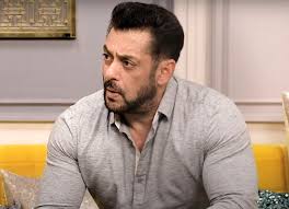 Actor kamaal r khan, in a new tweet that seemed to be addressed to actor salman khan, asked him to fight his own battles instead of hiding behind 'chirkut singer' and 'struggling actress. Social Media User Claims Salman Khan Has A Wife And A 17 Year Old Daughter In Dubai Actor Responds Bollywood News Bollywood Hungama