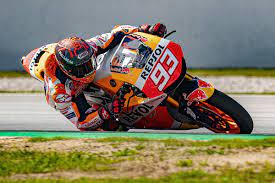 Marc marquez explaining he has already done one back flip today (friday) so won't be repeating zarco's off the stage feat from the day before. Askiibqkzfsum