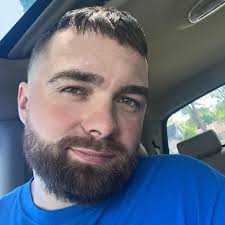 None of the muzzles fit the gun💀 they don't test any skins I swear.