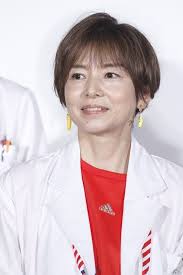 ザテレビジョン芸能ニュース 画像 監察医 朝顔 舞台あいさつに出席した山口智子 ショートカット 40代 ショートカット ヘアカット