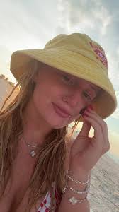 Beach Makeup Tutorial🍒🌞🌅🌊 #beach #makeup #cherries #fypシ