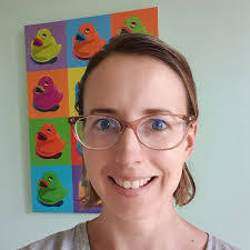 Lisa Strachan's Instagram, Twitter & Facebook