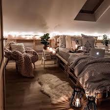 Luxury furniture and decoration for bedrooms are indeed very hard to find, most especially for the bedrooms that have a specific interior design concept. Bohemian Bedroom Ideas That Look Modern And Beautiful Bohemain Boho