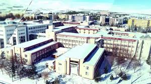 Üniversitenin kuruluşuna hazırlık safhasını teşkil eden bu üç okuldan asıl üniversiteye geçiş ise 1975. Kampus Te Kar Selcuk Universitesi Youtube