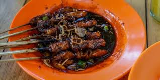 Resep sate kambing lengkap dengan sambal kecap cara membuat bumbu minyak oles serba guna untuk ikan bakar ayam bakar sate supaya enak membuat bumbu rendaman dan bumbu oles sate kambing. 2 Cara Membuat Bumbu Sate Kambing Kecap Dan Kacang Merdeka Com