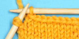 A lace pattern can make your knitting look complex and delicate with just a couple basic stitches. Five Ways To Neatly Bind Off The Last Stitch 10 Rows A Day