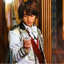 王子様感満載 kingandprince 平野紫耀 シンデレラガール 王子様 紫 ジャニショ 写真