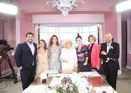 Darío barassi atraviesa un gran presente como conductor de 100 argentinos dicen. La Divertida Confesion Que Dario Barassi Hizo Tras Retirarse De La Mesa De Mirtha Cuando Fuiste A Lo De La 100