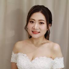 Flora Lam Makeup Artist (@floralammakeupartist) • Instagram photos and  videos