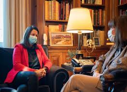 Στην περιφερειακή ενότητα ξάνθης βρίσκεται από το πρωί της πέμπτης η πρόεδρος της δημοκρατίας κατερίνα σακελλαροπούλου, στο πλαίσιο της τριήμερης επίσκεψής της στη θράκη. Ypoyrgeio Paideias 8rhskeymatwn 19 01 21 Episkepsh Ths Ypoyrgoy Paideias Kai 8rhskeymatwn Sthn Proedro Ths Dhmokratias