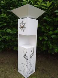 Gartensaule Dekosaule Motiv Hirsch Mit Fach Zum Dekorieren Pulverbeschichtet In Weiss Viele Weitere Motive Finden Edelrost Saule Dekorieren Gartendekoration
