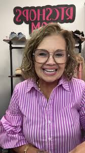 Retail Therapy Consignment was live.