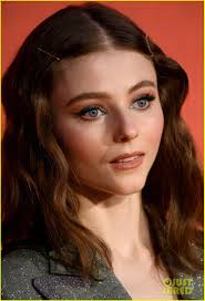 Roman Griffin Davis & Thomasin McKenzie Attend 'Jojo Rabbit' London  Premiere!: Photo 1264453