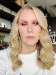 Frieda Thomas's Instagram, Twitter & Facebook