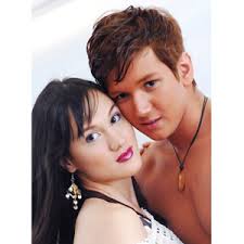 Matt Evans is Melissa Ricks's first kiss in "Your Song"