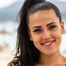 Elena miras macht keine leichte zeit durch! Elena Miras Netzpause Steckt Dieser Tv Dreh Dahinter Bunte De