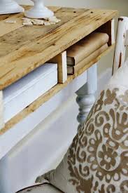 Vous pouvez aussi utiliser du vieux. Meuble Palette De Bois 4 Projets Diy Creatifs