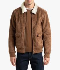 Vous êtes à la recherche d'un manteau homme pour affronter l'hiver ? Manteau Homme Les Plus Beaux Manteaux Automne Hiver 2020