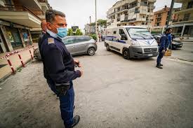 Il portavalori della cosmopol stava trasportando a banche e istituti di credito alcuni plichi di denaro (fonte: Aversa Assalto Armato Al Portavalori Alla Bnl Feriti Un Vigilante E Un Poliziotto A Colpi D Arma Da Fuoco La Repubblica