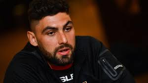 Cory Hill: Seren rygbi Cymru'n un o griw wnaeth ddifrod i dŷ