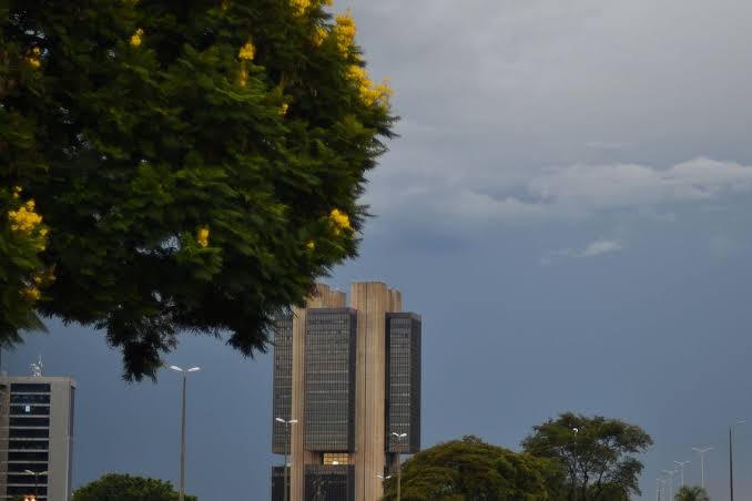 Resultado de imagem para foto de Venda de terrenos de marinha pode render R$ 3 bi à União"