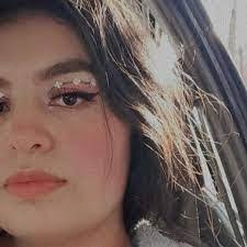 Laura Raba's Instagram, Twitter & Facebook