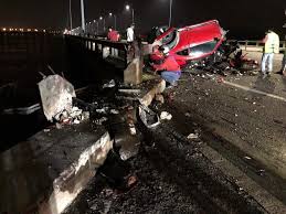 The bridge in the video appears to be much shorter, with a 4 metre clearance; 26 Year Old Man Killed On The Spot In Tragic Penang Bridge Accident