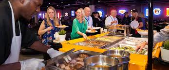 We can create an elaborate or simple dinner party and everything in between. Thanksgiving Party Planning Decor Games Dinner Luncheon Catering Ideas